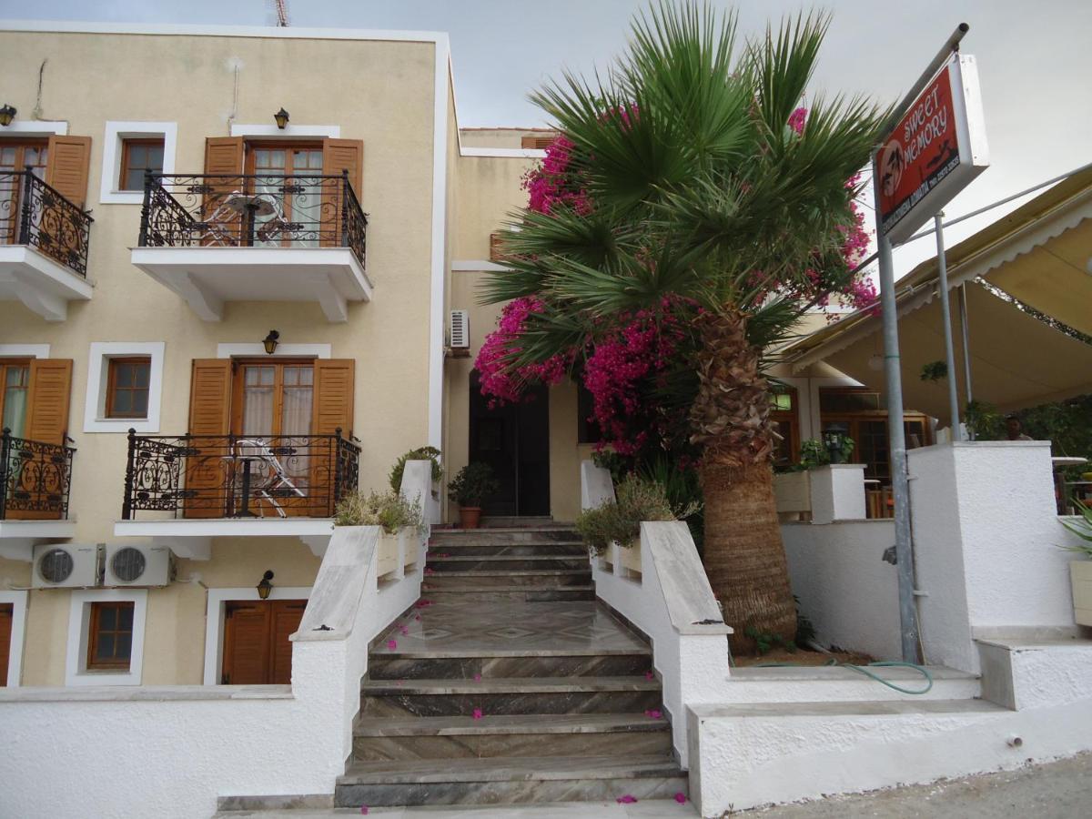Sweetmemory Hotel Agia Marina  ภายนอก รูปภาพ